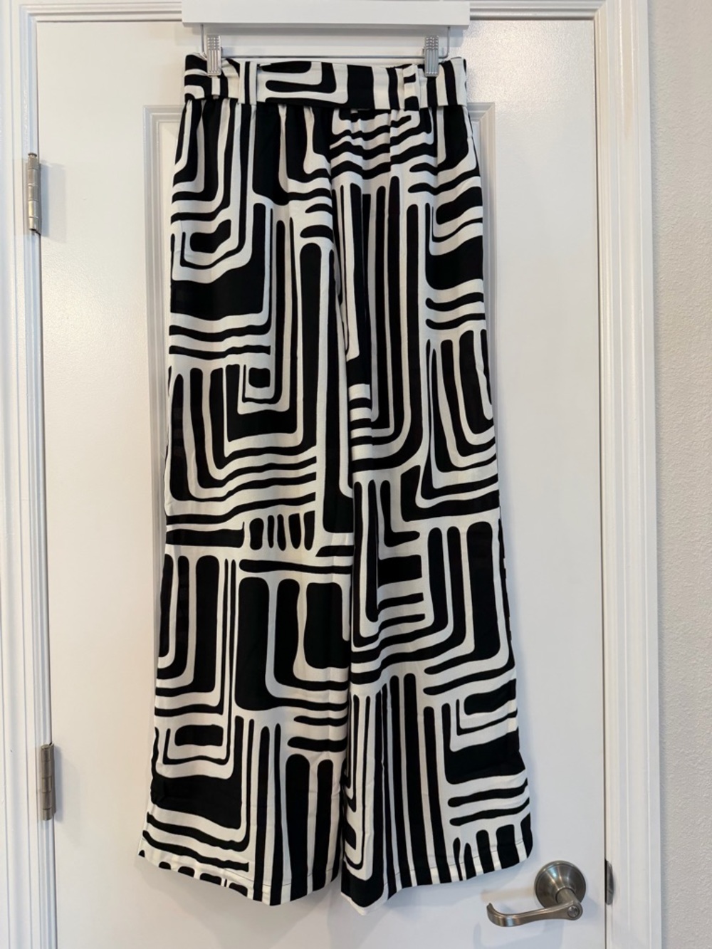 Wide Leg High-Waist Geometric Palazzo Pants Set - SMALL, NEW WITH TAGS - Picture 8 of 11
